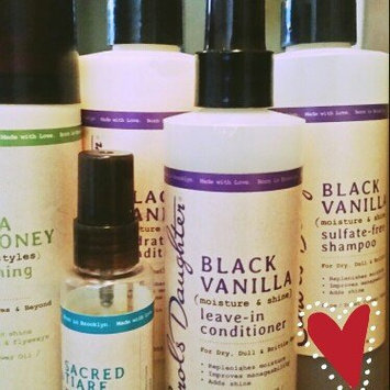Photo of Carol's Daughter Black Vanilla Moisture & Shine Sulfate-free Shampoo For Dry Dull Or Brittle Hair uploaded by Pat C.
