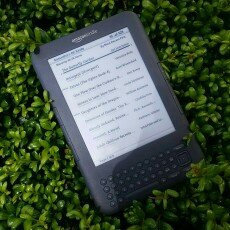 Photo of Kindle Keyboard uploaded by Sam H.
