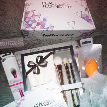 Photo of Real Techniques: Bold Metals Collection Spotlight Essentials Holiday Set uploaded by Jessica K.