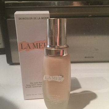 Photo of LA MER The Soft Fluid Long Wear Foundation Broad Spectrum SPF 20 uploaded by Beth H.