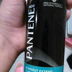 Photo of Pantene Dry Shampoo uploaded by Abigail G.