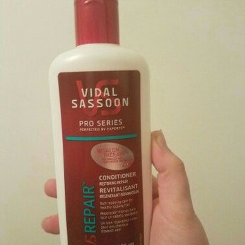 Photo of Vidal Sassoon Pro Series Pro Series Conditioner uploaded by Heather R.