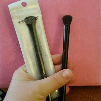 Photo of wet n wild Eyeshadow Brush uploaded by Christa S.