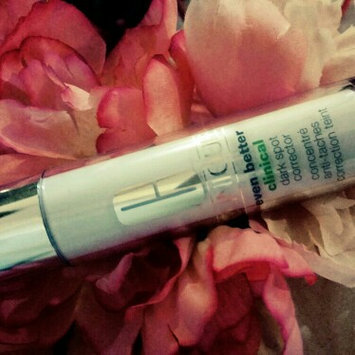 Photo of Clinique Even Better Clinical™ Dark Spot Corrector & Optimizer uploaded by tania v.