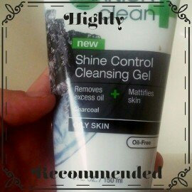 Photo of Garnier SkinActive Clean+ Shine Control Cleansing Gel uploaded by Heather D.