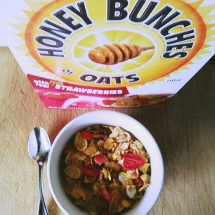 Photo of Post Foods, LLC HNY BNCH OAT STRWBRY 16.5OZ uploaded by Theresa H.