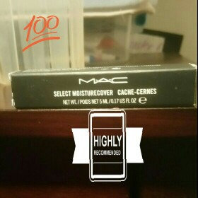 Photo of M.A.C Cosmetics Select Moisturecover uploaded by Carolina D.