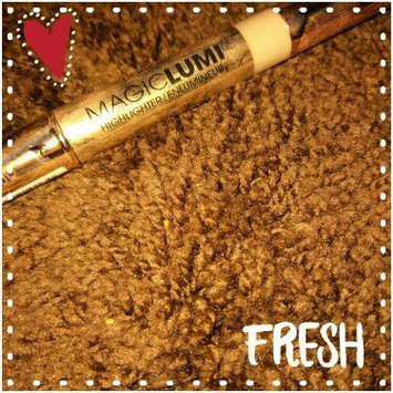 Photo of L'Oréal Paris MAGIC by Studio Secrets Magic Lumi Highlighting Concealer uploaded by Lana P.