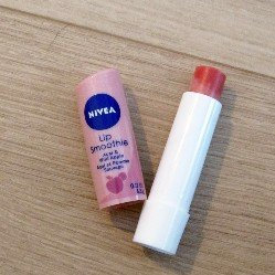 Photo of NIVEA Lip Smoothie Lip Care, Acai & Wild Apple uploaded by Tori I.