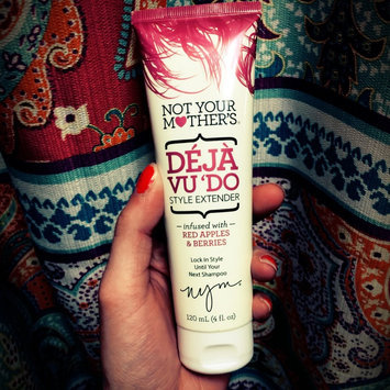 Photo of Not Your Mother’s® Déjà vu ‘Do™ Style Extending Hair Primer uploaded by Nikki A.