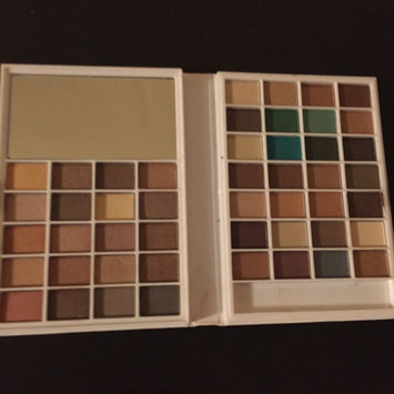 Photo of e.l.f. Cosmetics Eyeshadow Book uploaded by Vanessa P.