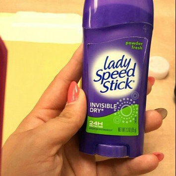 Photo of Lady Speed Stick Invisible Dry Antiperspirant/Deodorant Powder Fresh uploaded by Jimena T.