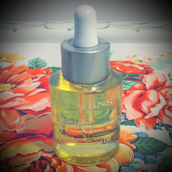 Photo of Clarins Lotus Face Treatment Oil uploaded by Dianelys N.