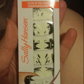 Photo of Sally Hansen® Salon Effects Nail Stickers uploaded by Cheyenne T.