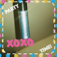 Photo of N.Y.C. New York Color Sparkle Eye Dust uploaded by Autumn K.