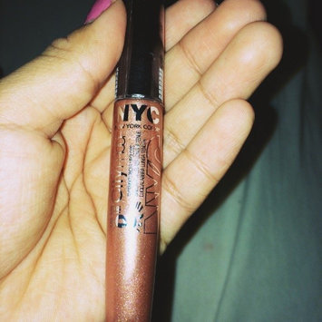 Photo of NYC City Proof 8 HR Extended Wear Lip Gloss uploaded by Lupita E.