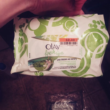 Photo of Olay Fresh Effects As Fresh As New Exfoliating Wet Cloths uploaded by Teran F.