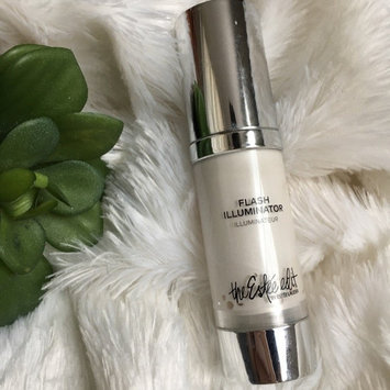 Photo of The Estée Edit by Estée Lauder Flash Illuminator uploaded by Sarah R.