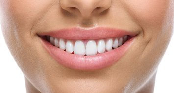 Photo of Crest Baking Soda & Peroxide Whitening Toothpaste With Tartar Protection uploaded by julie c.
