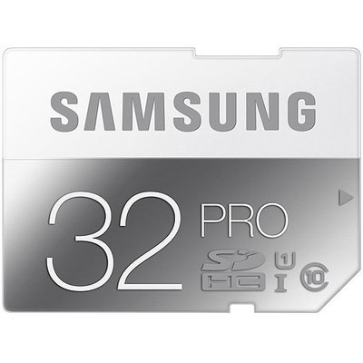 SAMSUNG 32GB Secure Digital High-Capacity (SDHC) Flash Card - Retail