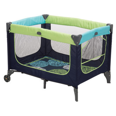 Cosco Play Yard Metro Dot - DOREL JUVENILE GROUP