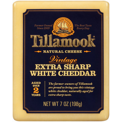 Tillamook® Vintage Extra Sharp White Cheddar Natural Cheese 7 oz. Pack