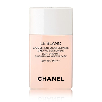 CHANEL Le Blanc Light Creator Brightening Makeup Base SPF 40/PA +++