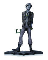 DC Comics Batman Arkham City: The Riddler Statue