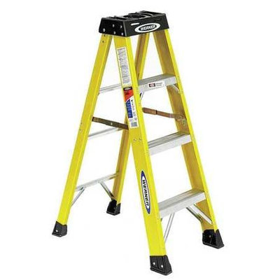 WERNER 6104 Stepladder, Fiberglass,4 ft. H,300 lb Cap