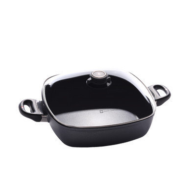 Swiss Diamond 5 qt. Induction Square Casserole with Lid