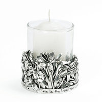 Bobsiemondesigns Lilies / Psalm 118:24 Votive Candle