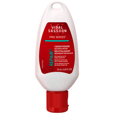 Vidal Sassoon Pro Series Restoring Repair Conditioner 1.69 fl. oz. Bottle