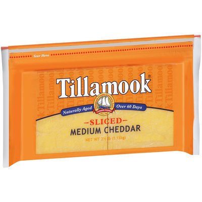 Tillamook® Natural Medium Cheddar Cheese Deli Slices 52 ct Bag