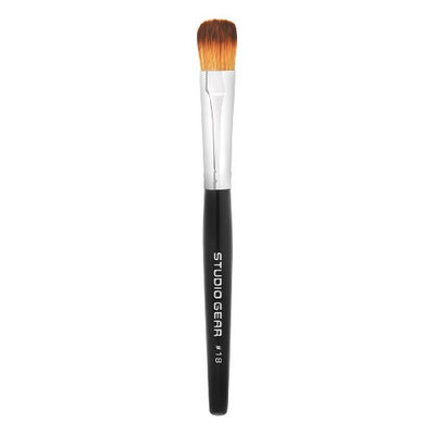 Studio Gear Cosmetics No. 18 Concealer Brush