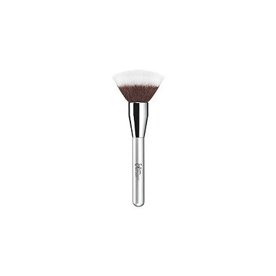 IT Brushes For ULTA Airbrush Blurring Powder Brush #126