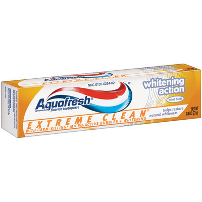 Aquafresh® Extreme Clean® Whitening Action Mint Blast Fluoride Toothpaste 0.8 oz. Box