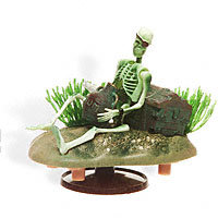 Penn Plax 085 Action Skeleton with Jug and Treasure Chest