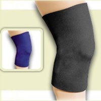 FLA Safe-T-Sport Neoprene Knee Sleeve - Medium Closed Patella - Black - 37-37337-374MDBLK