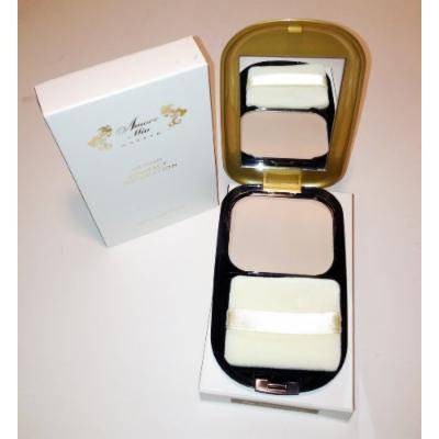 Amore Mio 24k Gold Compact Foundation #02 Light Ivory