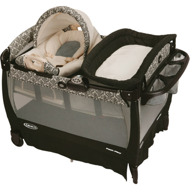 Graco - Pack 'n Play Playard with Cuddle Cove Rocking Seat
