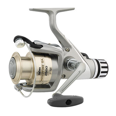 Daiwa Sweepfire RA Series Spinning Reel