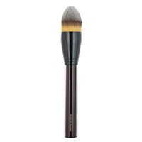 Kevyn Aucoin The Foundation Brush