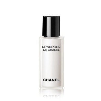CHANEL Le Weekend De Chanel Renew