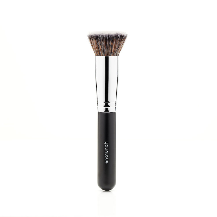 Younique Kabuki Brush Reviews 2019