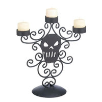 Eastwind Gifts 10017195 Bandit Skull Candelabra