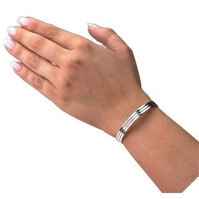 Family Medical Aids Magnetic Silver Color Cuff Bracelet