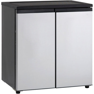 Avanti 5.5-cu. ft. Refrigerator/Freezer, Black