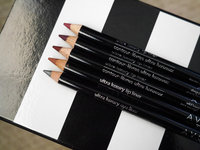 Avon Ultra Luxury Lip Liner
