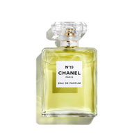CHANEL N°19 Eau De Parfum Spray