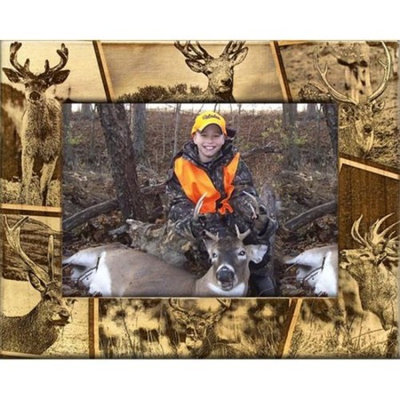 Giftworks Plus SPR2008 Deer Scatter, Alder Wood Frame, 4 x 6 In